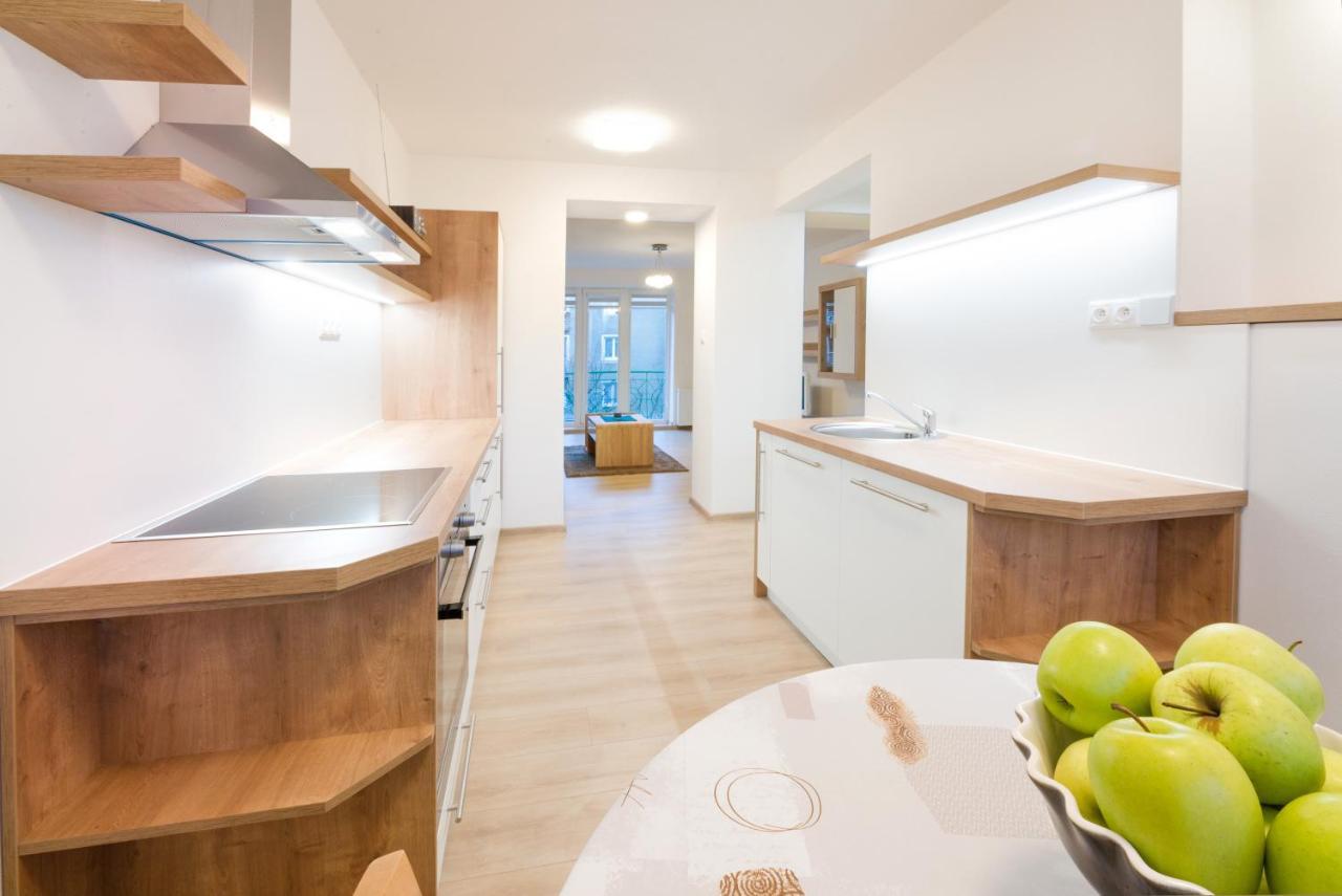 Apartman Razusa Centrum Banska Bystrica Ngoại thất bức ảnh