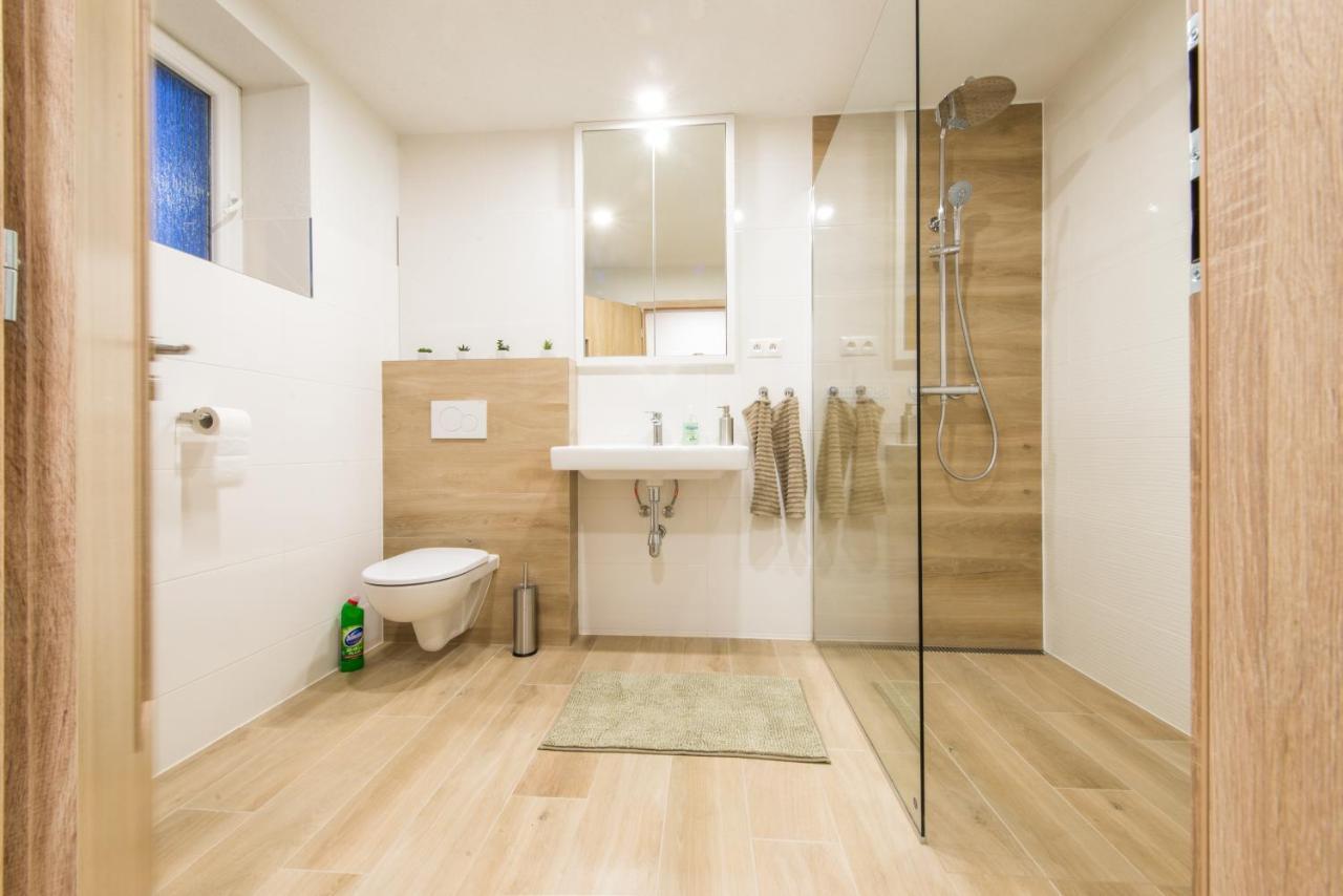 Apartman Razusa Centrum Banska Bystrica Ngoại thất bức ảnh