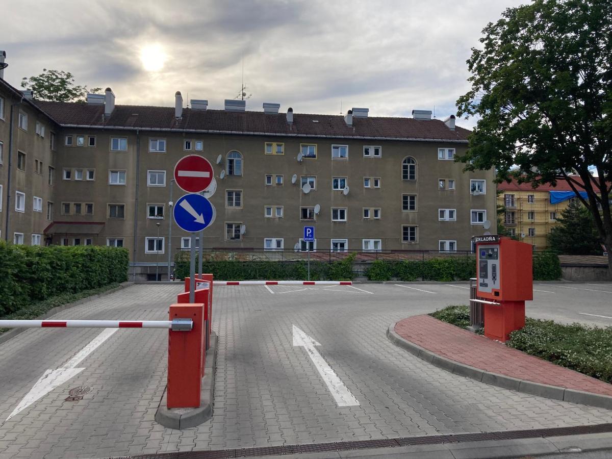 Apartman Razusa Centrum Banska Bystrica Ngoại thất bức ảnh